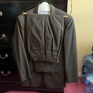 Geoffrey Beene Men's Charcoal Pinstripe Suit